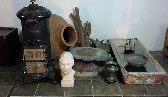 Hayat Alti * Ayvalı